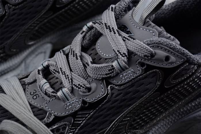 Ba*len*cia*ga phantom sneaker w2xl10108