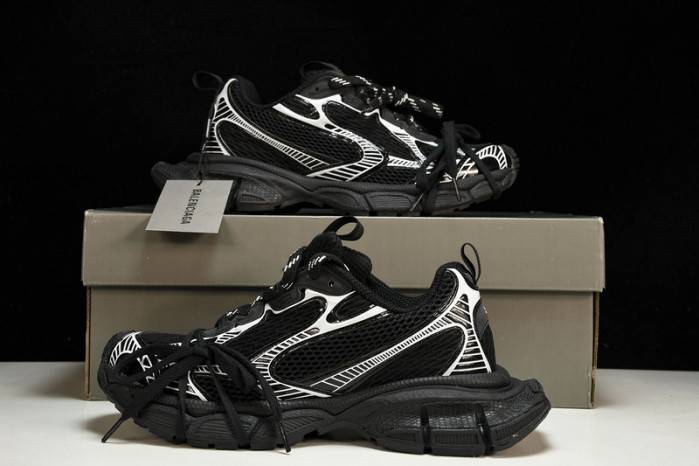 Ba*len*cia*ga 3xl blackw3xl1-1090