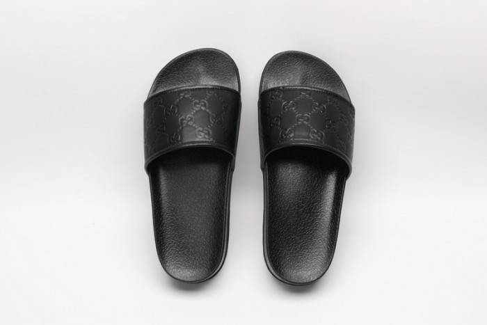 GUCC SLIPPERS