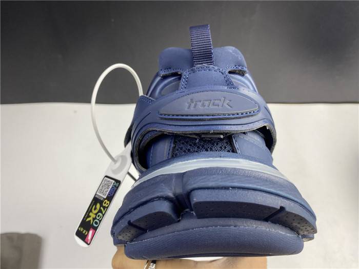 BLCG Track Trainer Dark Navy lighted 542023 W2LA1 4107