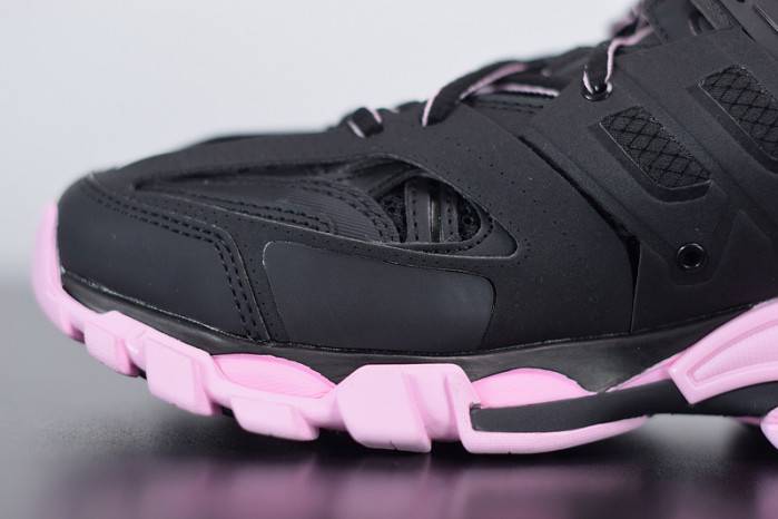 BLCG Track Trainer pink and black 542436 W3AC1 1050