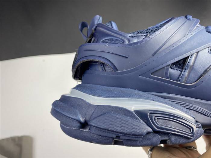 BLCG Track Trainer Dark Navy lighted 542023 W2LA1 4107