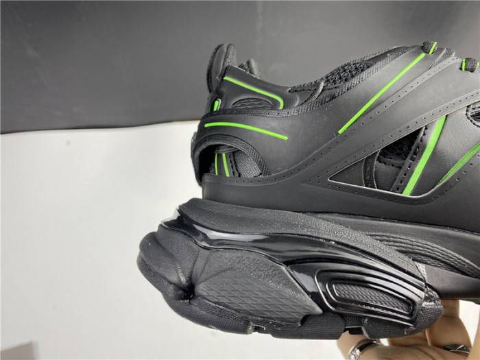 BLCG Track Trainer black green 542436-W2LA1-2042