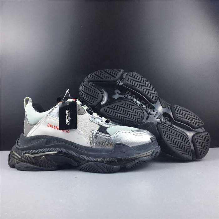 BLCG TRIPLE TRAINER ‘GRAY SILVER‘ 541624 W09E1 7320