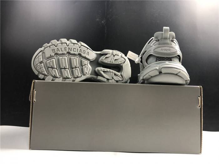 BLCG Track Trainer Grey 542436-W2LA1-3253