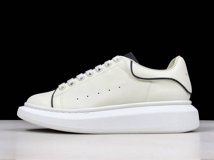 MQ Sneakers