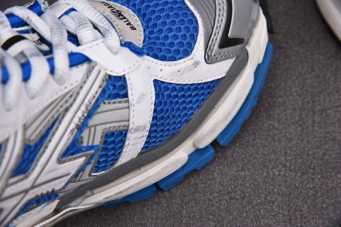 Ba*len*cia*ga -runner