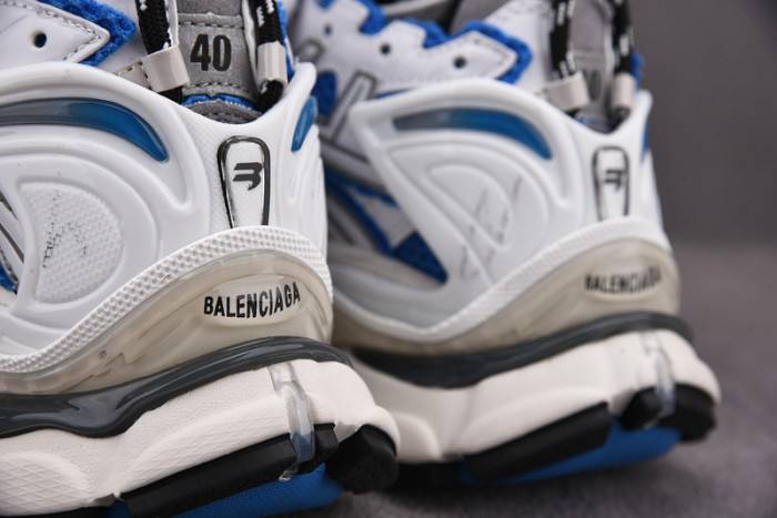 Ba*len*cia*ga -runner