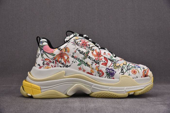 BLCG Sneaker Triple.s.