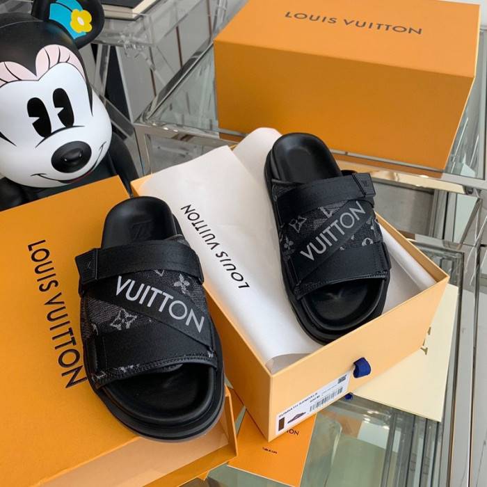 Loui Vuitto SLIPPERS