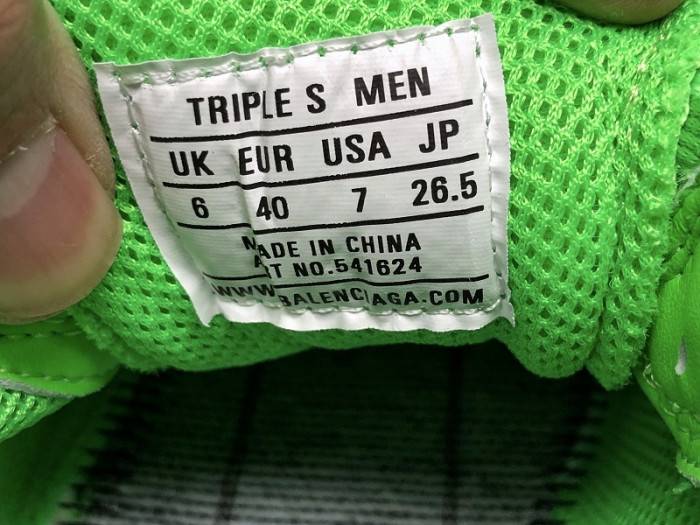 BLCG Sneaker Triple.s.Gomma “Neon Green”541624 W09OL 3801