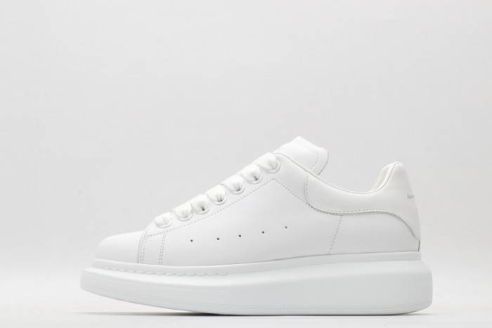 MQ Sneakers