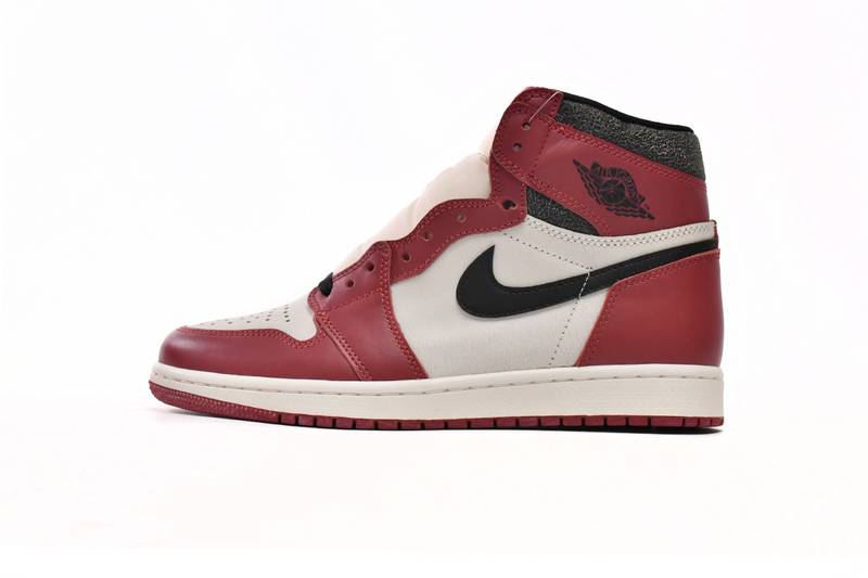Air Jordan 1 Retro High OG Chicago Lost and Found