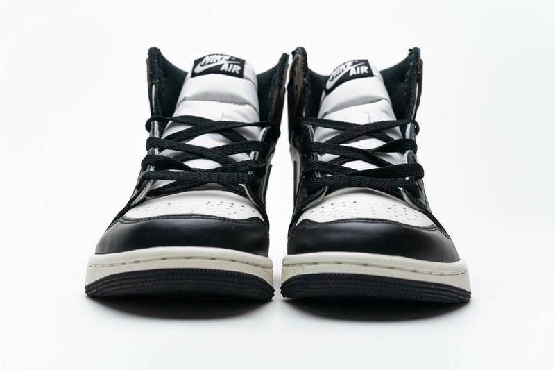 Air Jordan 1 Retro High OG Dark Mocha