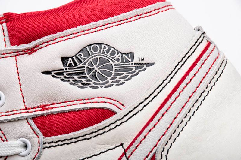 Air Jordan 1 Retro High OG Phantom