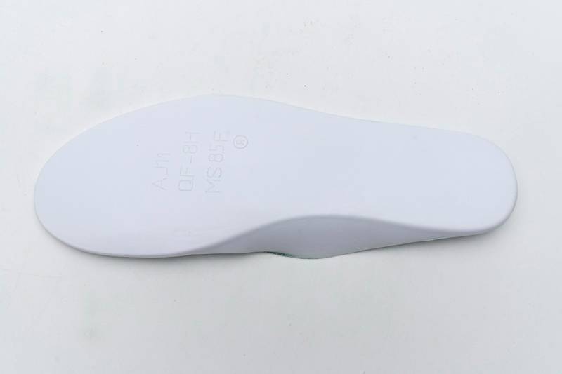 Air Jordan 4 Retro Metallic Green