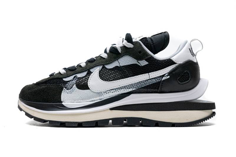 Sacai x Nike Pegasua Vaporfly Black White
