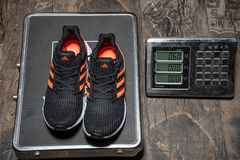 Ultra Boost 4.0 “Core Black/Solar Orange”