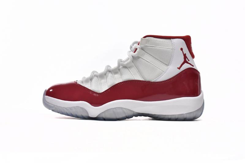 Air Jordan 11 Cherry