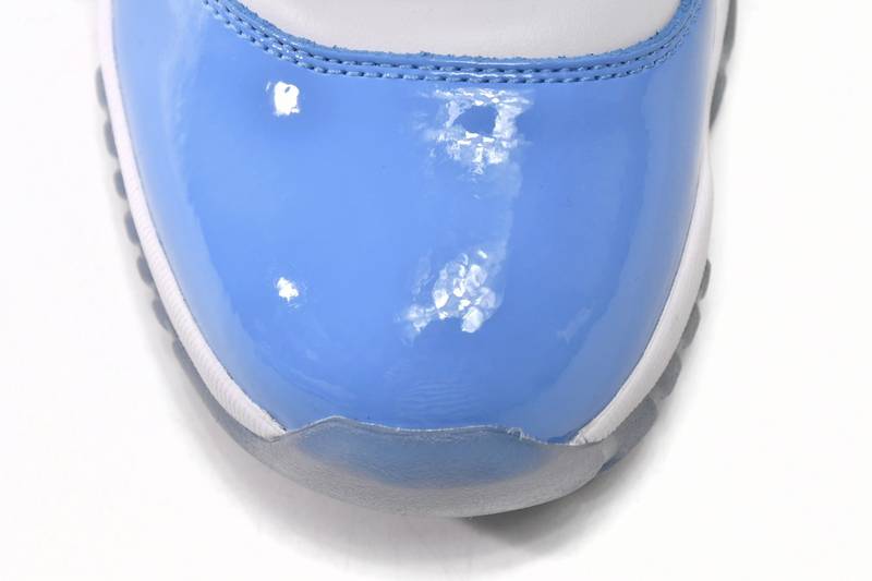 Air Jordan 11 Retro Low University Blue