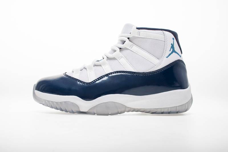 Air Jordan 11 Retro Midnight Navy