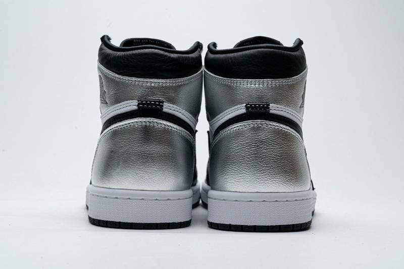 Air Jordan 1 High OG Metallic Silver