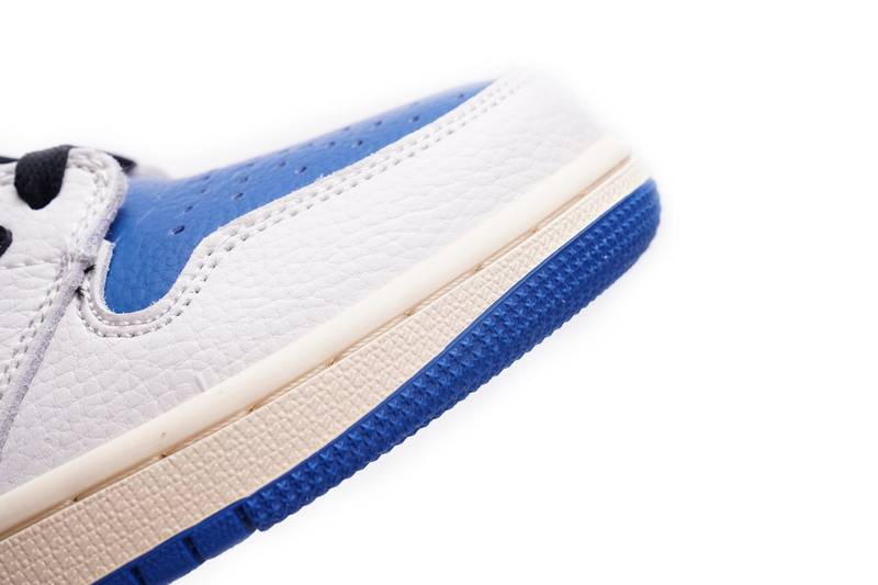 Air Jordan 1 High OG SP fragment design x Travis Scott