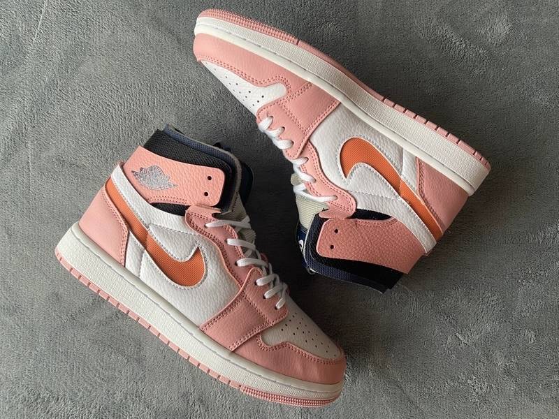 Air Jordan 1 High Zoom Air CMFT Pink Glaze (W)​