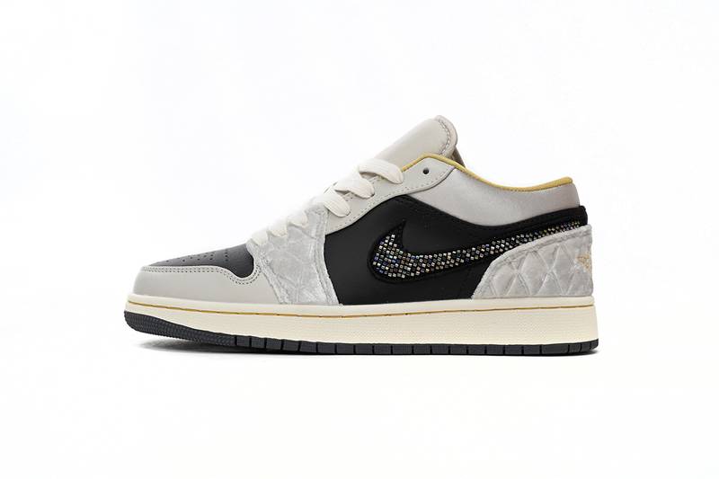 Air Jordan 1 Low Beaded Swoosh