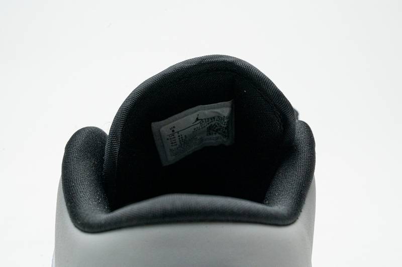 Air Jordan 1 Low Light Smoke Grey​