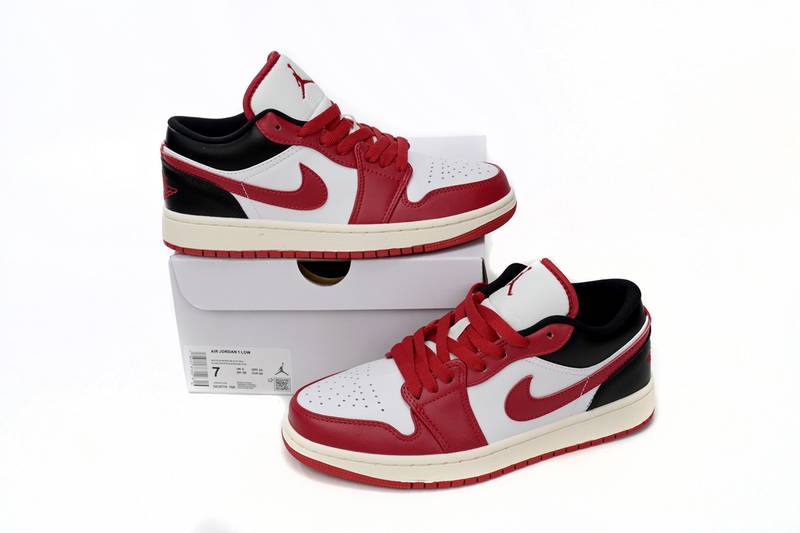 Air Jordan 1 Low Reverse Black Toe
