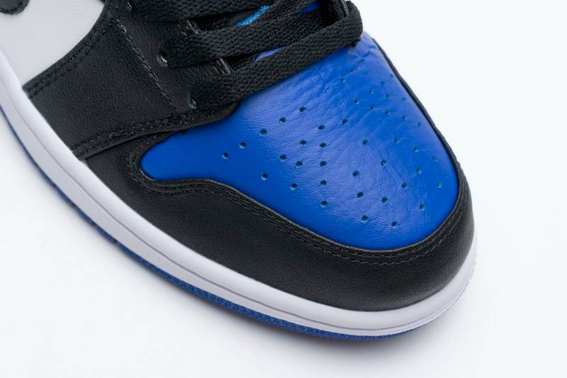 Air Jordan 1 Low Royal Toe​