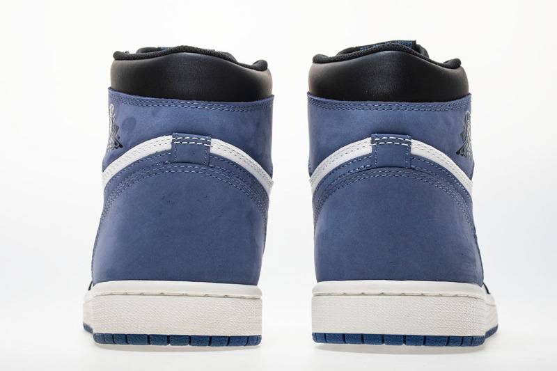 Air Jordan 1 Retro High Blue Moon