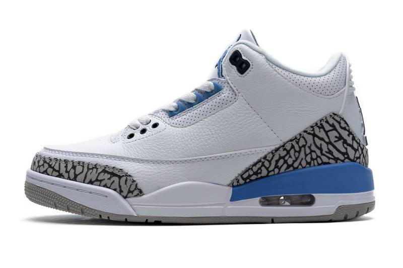 Air Jordan 3 Retro UNC