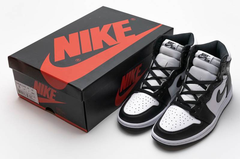 Jordan 1 Retro Black White