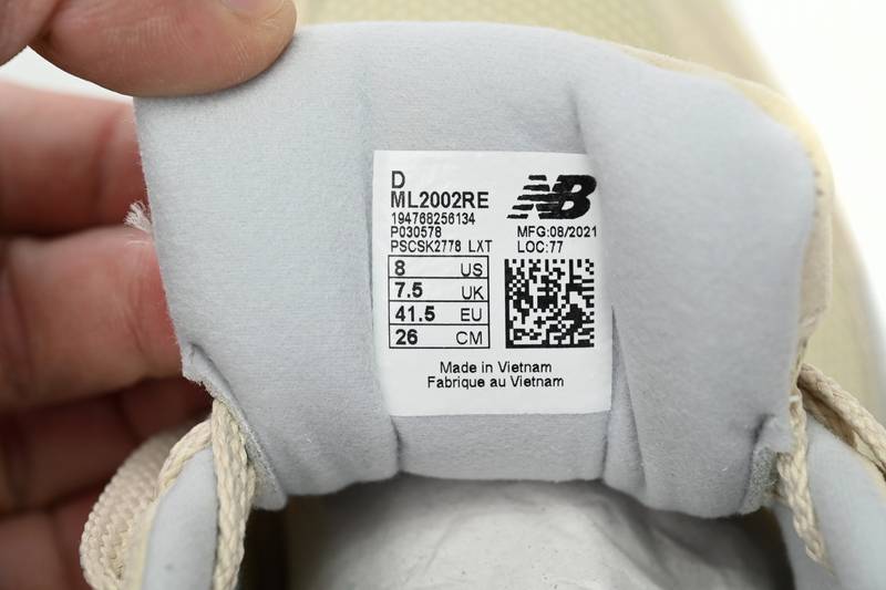 New Balance 2002R Beige