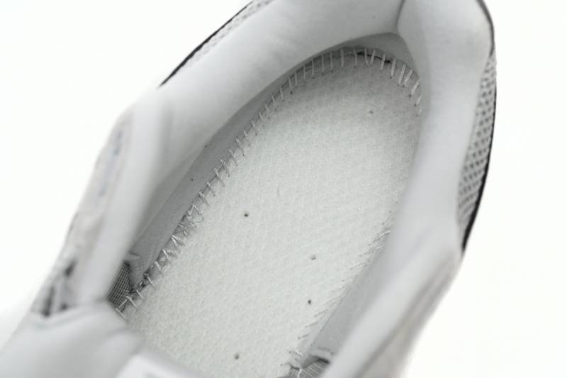 New Balance 2002R Cloud Grey