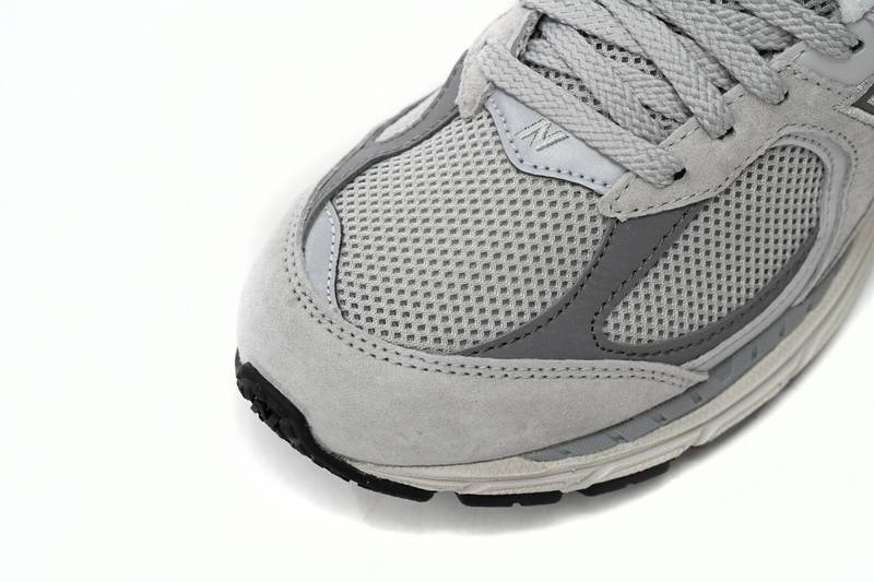 New Balance 2002R Cloud Grey