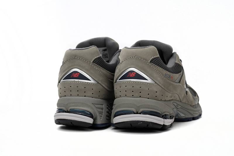 New Balance 2002R Golden Ash