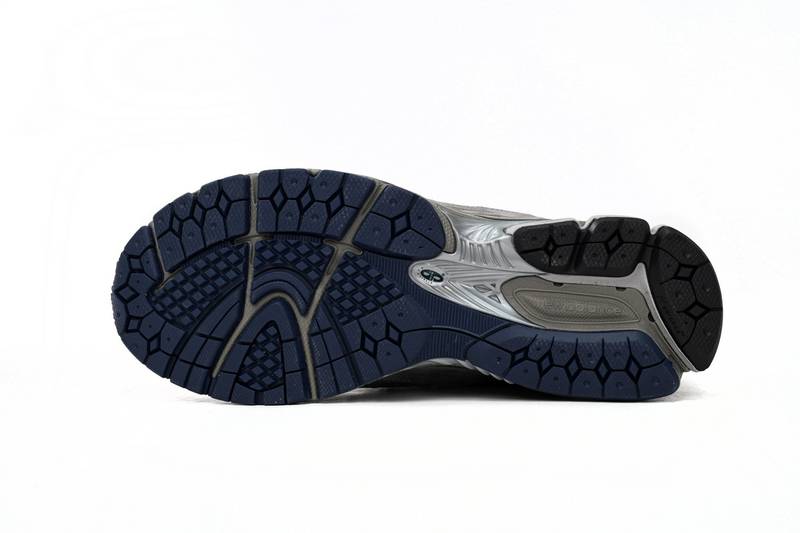 New Balance 2002R Gore-Tex Castlerock