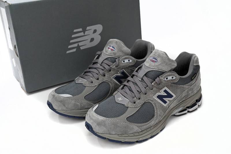 New Balance 2002R Gore-Tex Castlerock