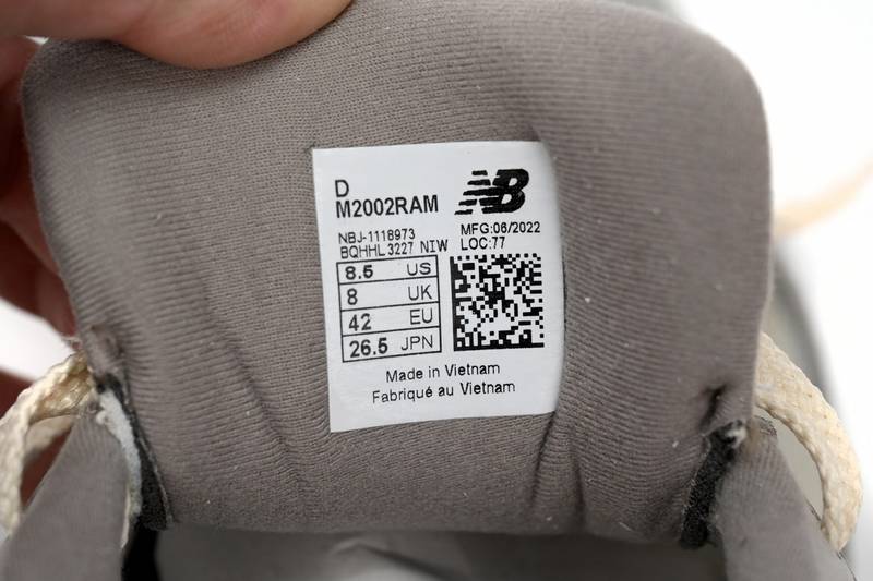 New Balance 2002R Oasis