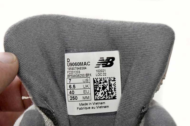 New Balance 9060 Sea Salt