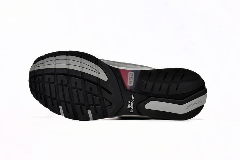 New Balance 992 Grey