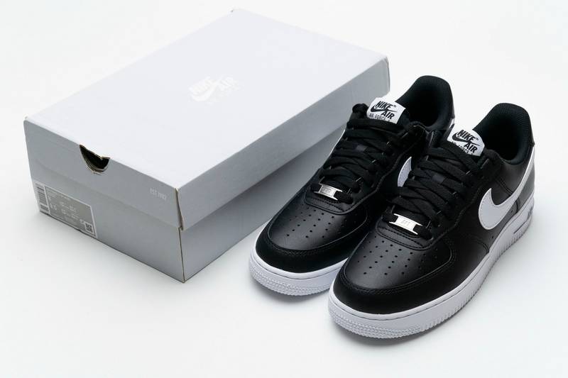 Nike Air Force 1  Low ’07 Black