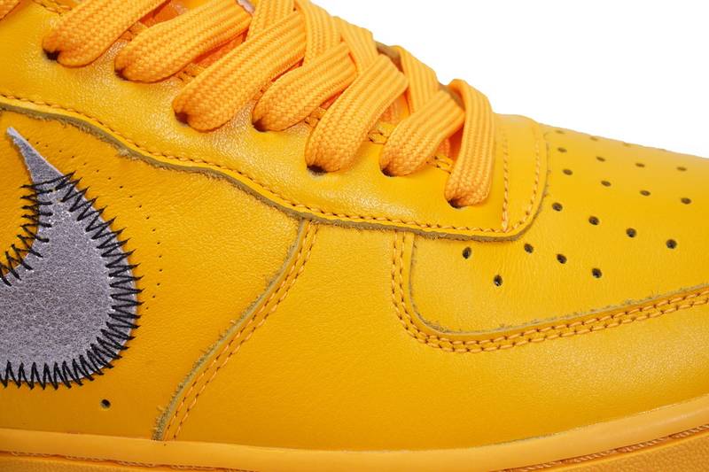 Nike Air Force 1 Low OFF-WHITE University Gold Metallic Silver