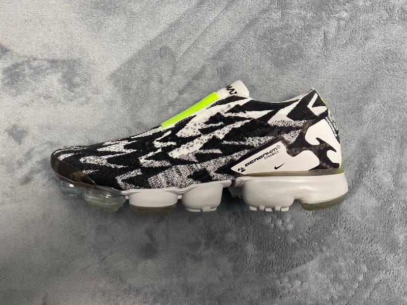 Nike Air VaporMax Moc 2 Acronym Light Bone​