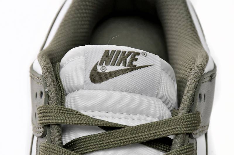 Nike Dunk Low Medium Olive