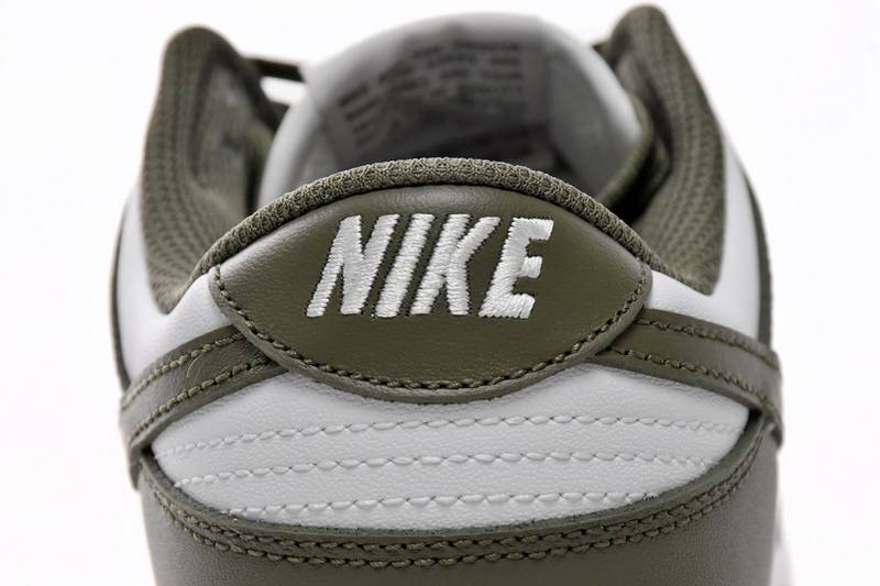 Nike Dunk Low Medium Olive