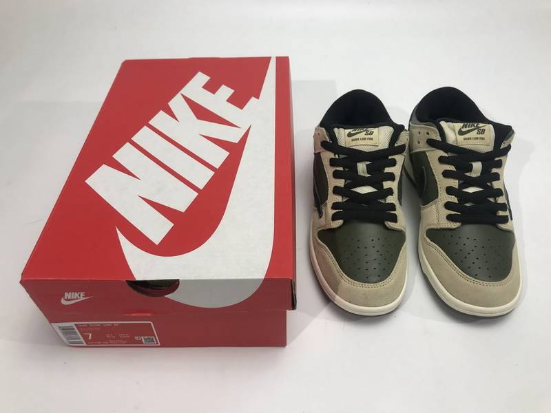 Nike Dunk PS5 x LowTravis Scott x PlayStation